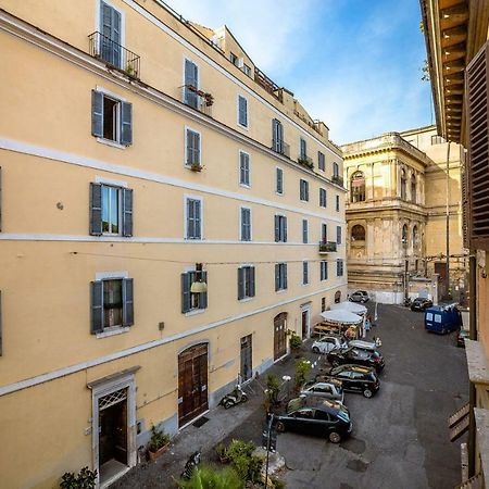 Apartament In Front Of Coliseum Rzym Zewnętrze zdjęcie